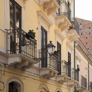 Sisto18 Nocleg ze śniadaniem Katania