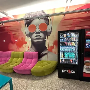 ホステル Cconforthotels Host