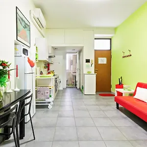 Cenisio & Sempione Cosy Flat Milán