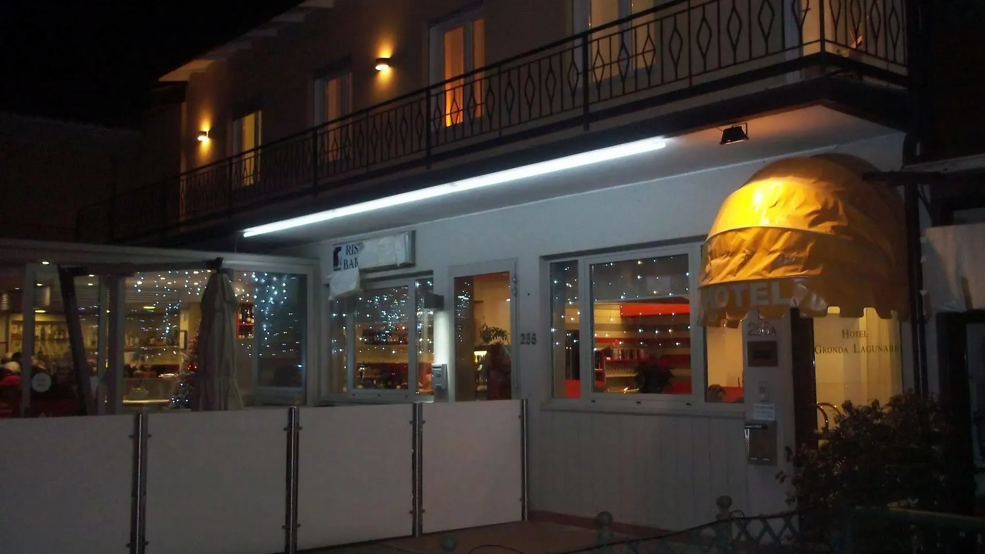 Hotel Gronda Lagunare Tessera 2*,  Italy